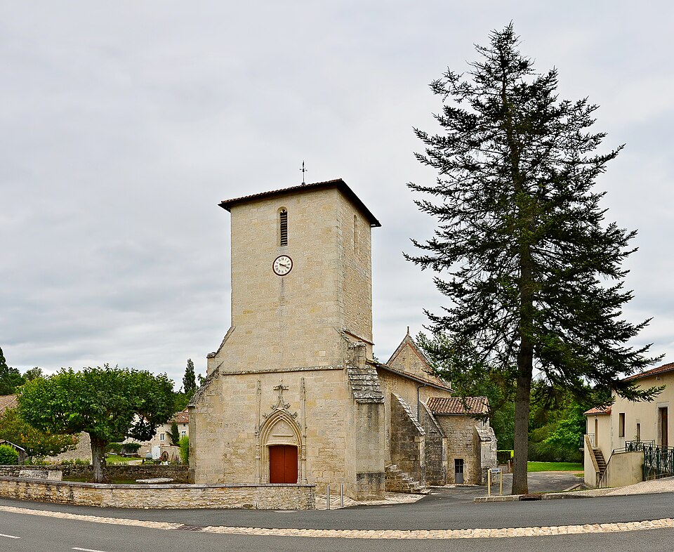 Saint — Macoux 86 Église&place 2013