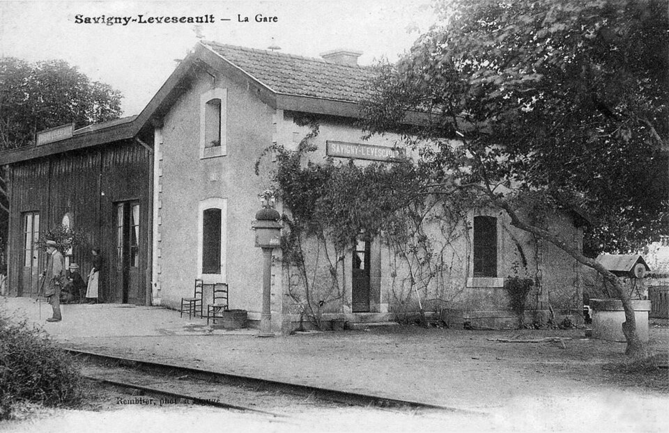 GareSavignyLevescault1900
