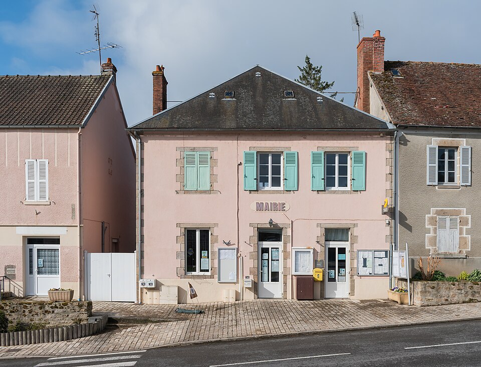 Town hall of Mailhac — sur — Benaize (1)