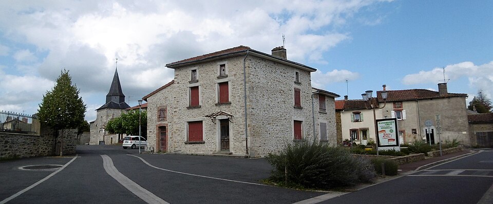 32 Peyrat de Bellac vue du village