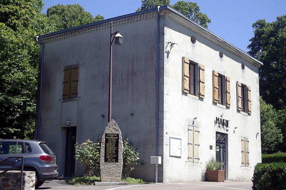 Mairie — St — Bazile 02