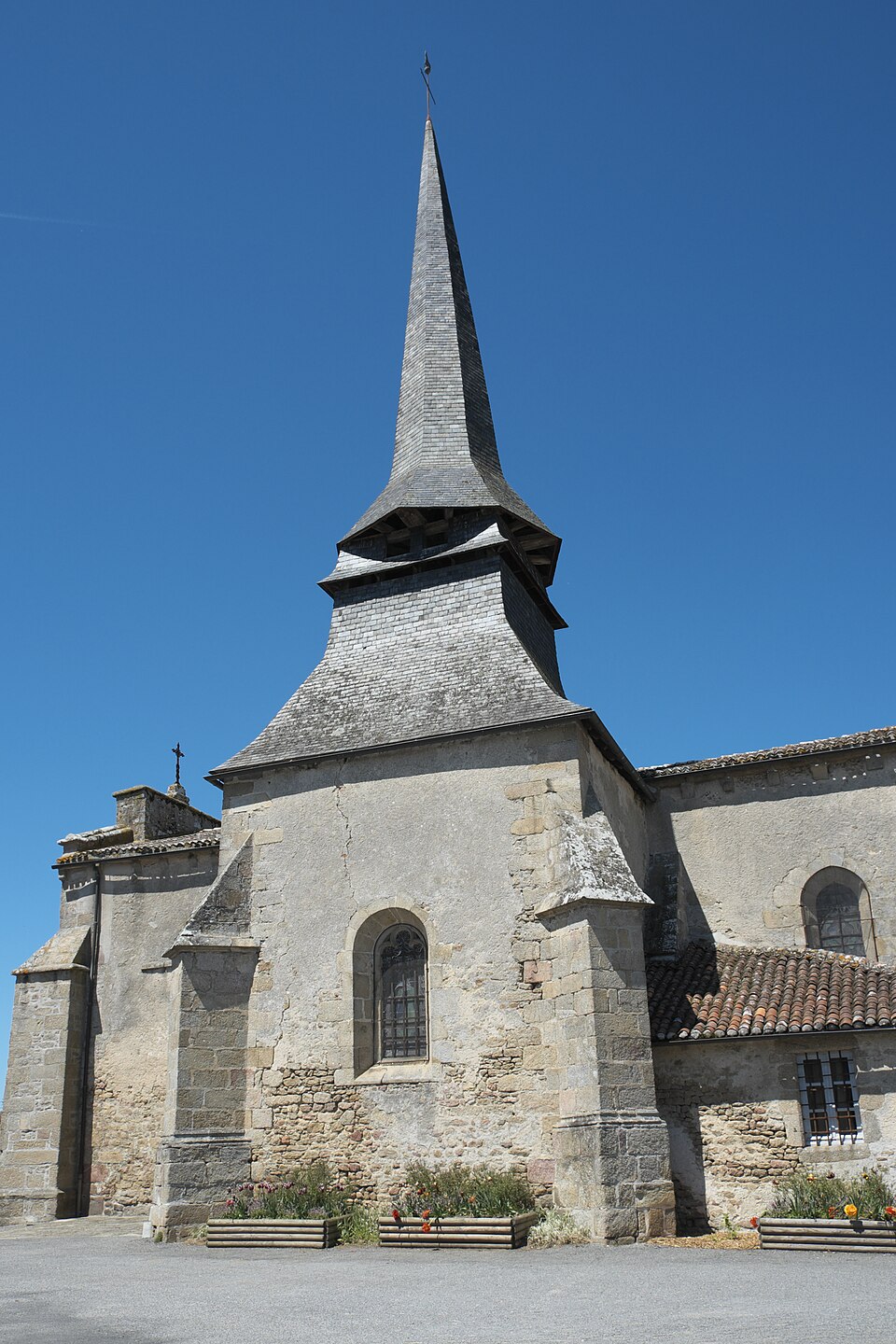 Saint — Gence Saint — Gentien 114