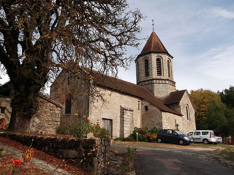 Église Saint — Hilaire de Saint — Hilaire — les — places