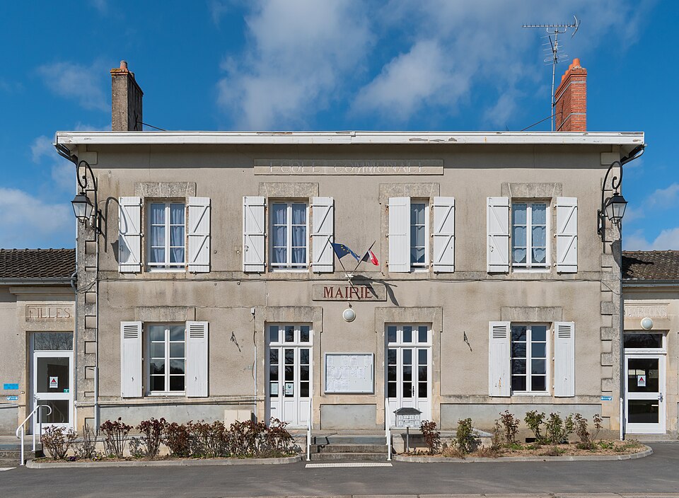 Town hall of St — Sornin — la — Marche (2)