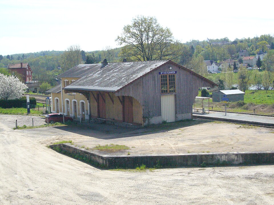 Gare de St — Victurnien