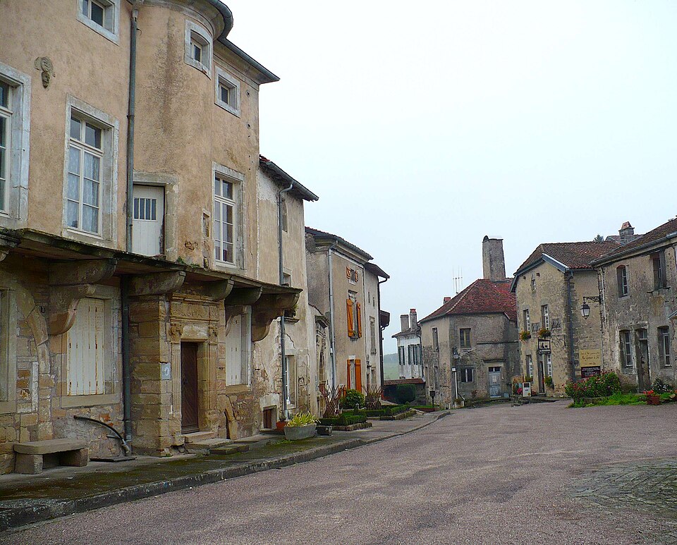 Place de Chatillon — sur — Saône