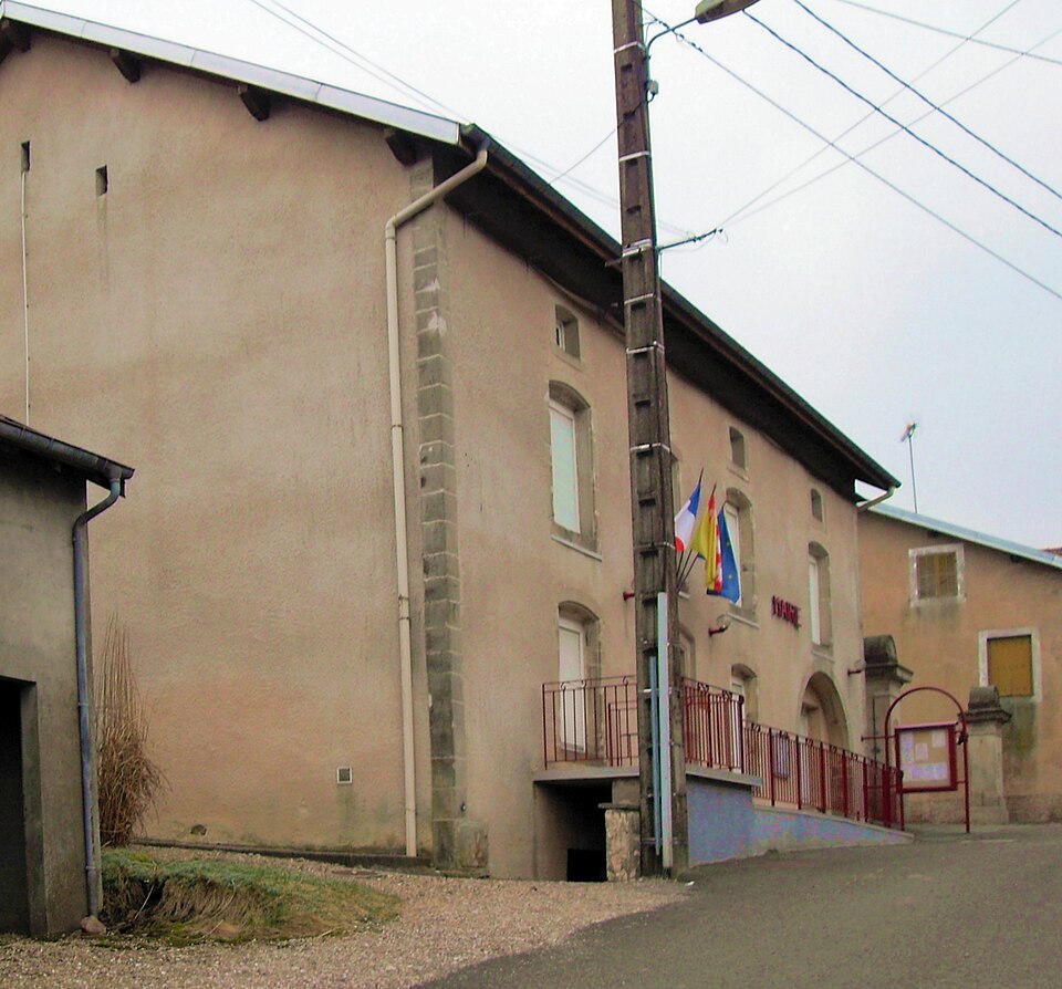 Le Clerjus, Mairie