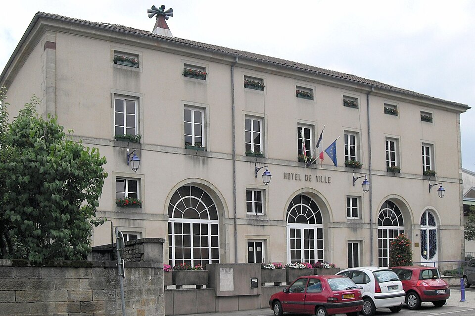 Dompaire, Hôtel de ville
