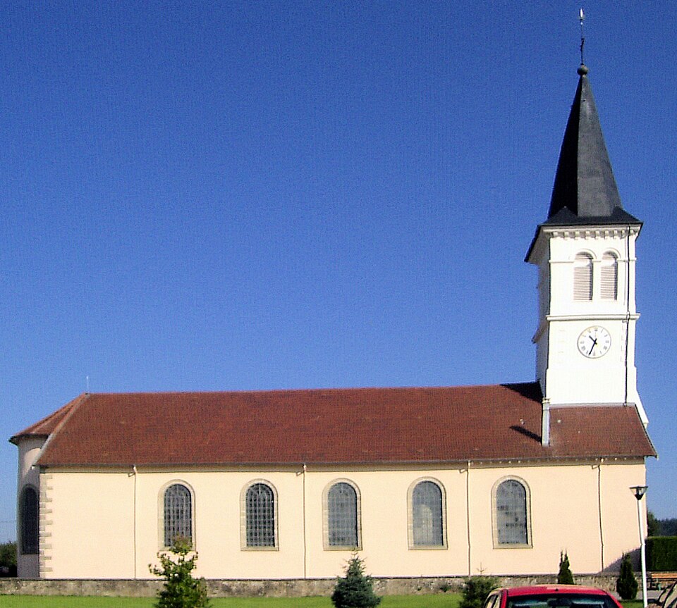 Dounoux, Église Saint — Médard 1