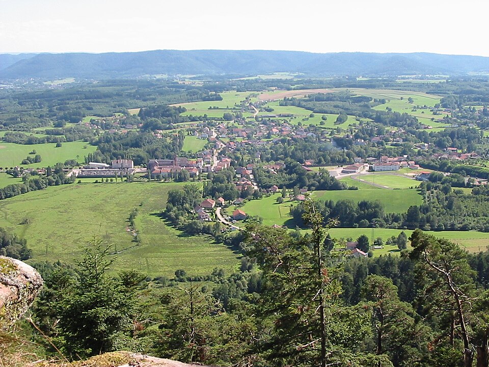 Etival vu de la Pierre d'Appel
