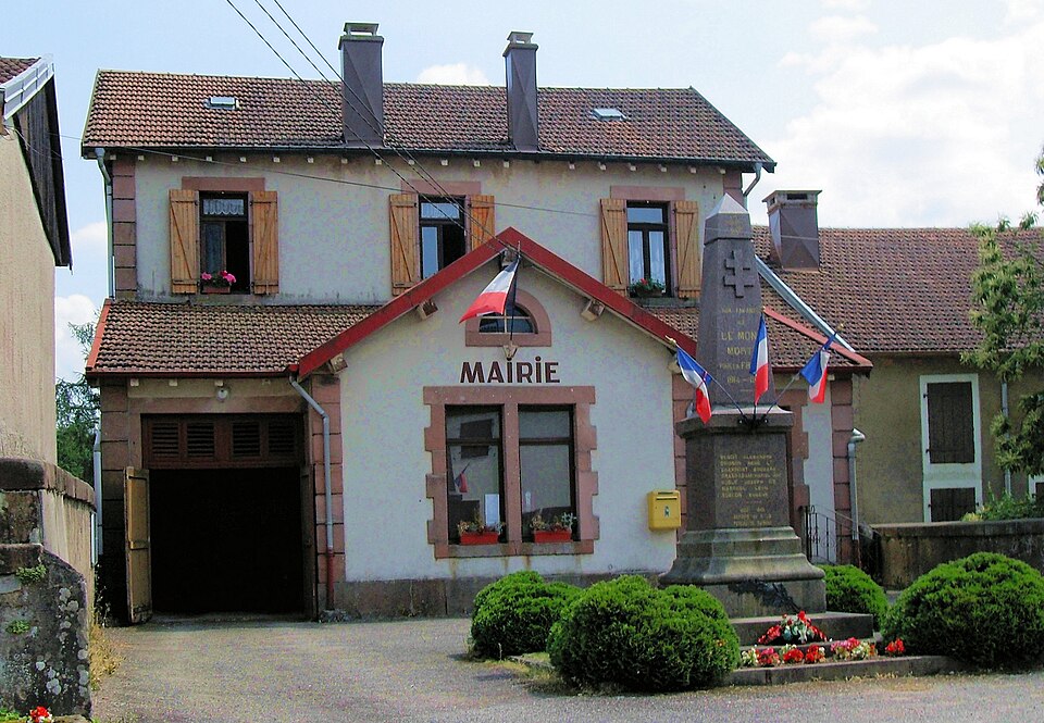 Le Mont, Mairie