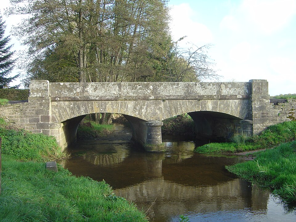 Pont — pierrepont sur l'arentèle