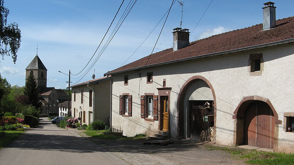 Relanges, rue de l'église