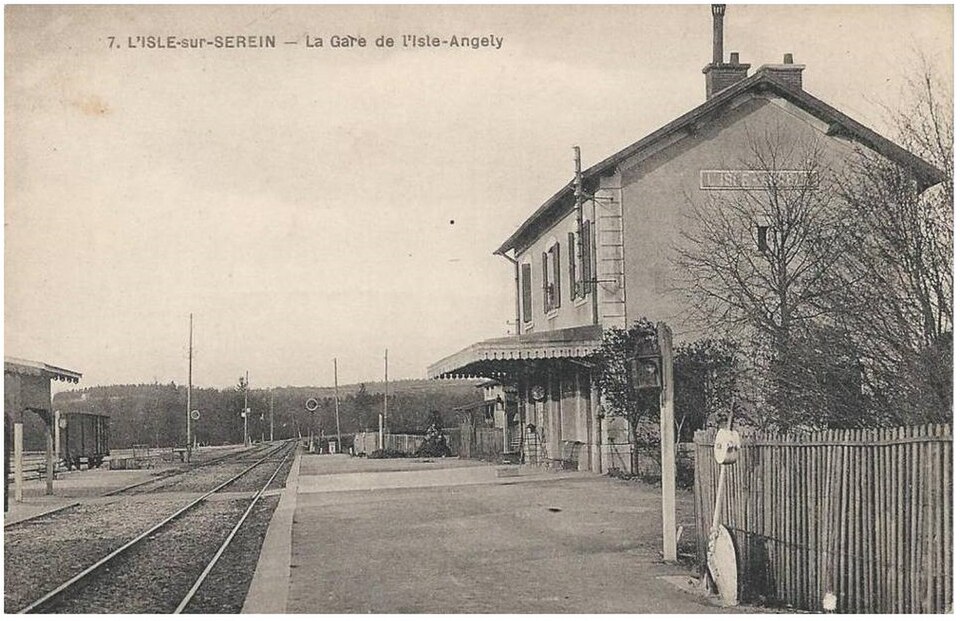 Gare de L'Isle Angely