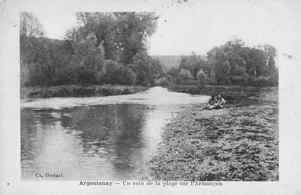 CP Argentenay Un coin de la plage sur l'Armançon