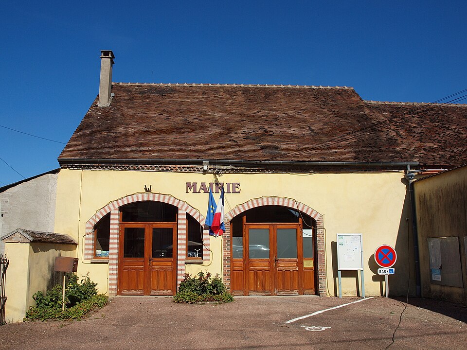 Les Clérimois — FR — 89 — la mairie — 02