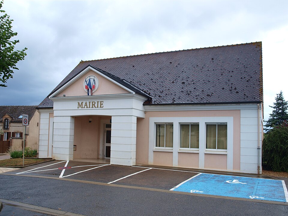Cuy — FR — 89 — mairie — 01