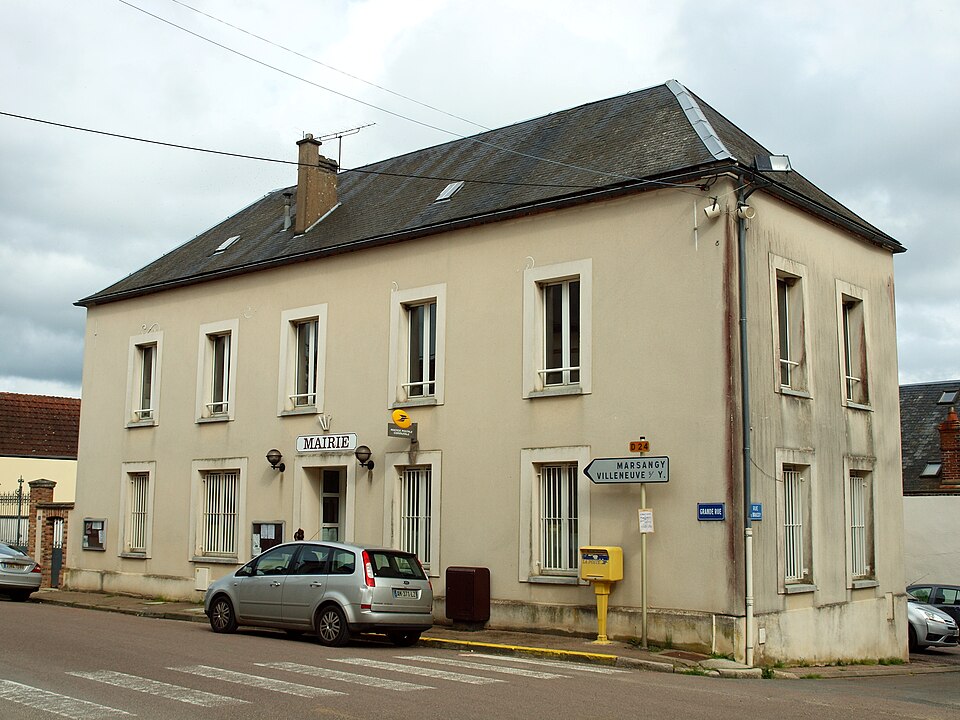 Égriselles — le — Bocage — FR — 89 — mairie — 2