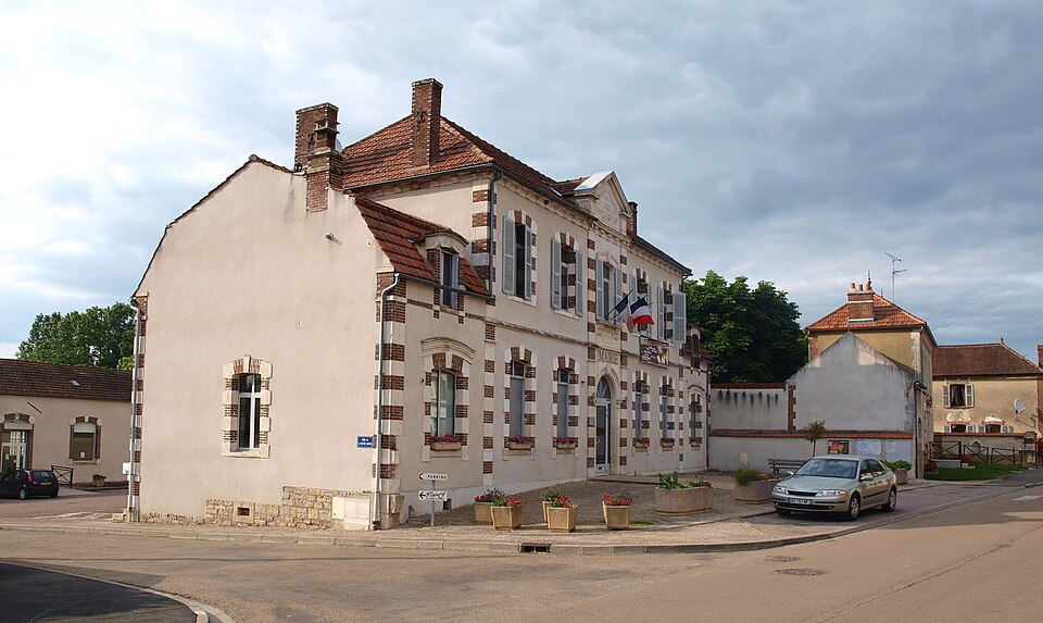 Fleury — la — Vallée — FR — 89 — mairie — 02