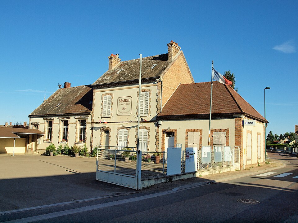 Fouchères — FR — 89 — mairie — 02