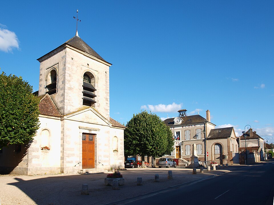 Gisy — les — Nobles — FR — 89 — église paroissiale — 01