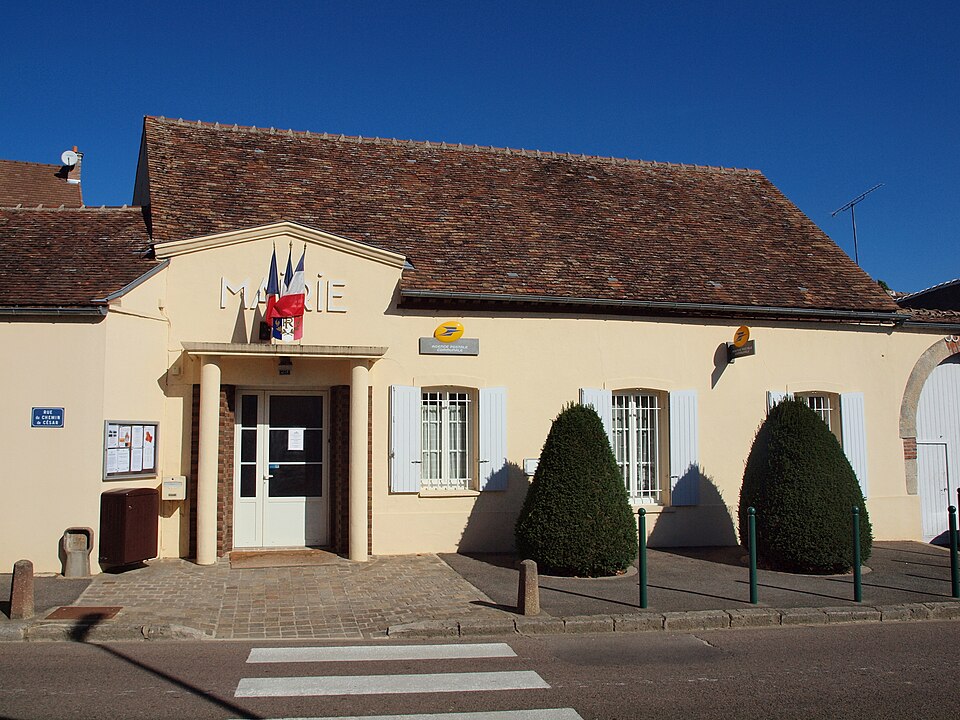 Jouy — FR — 89 — mairie — a5