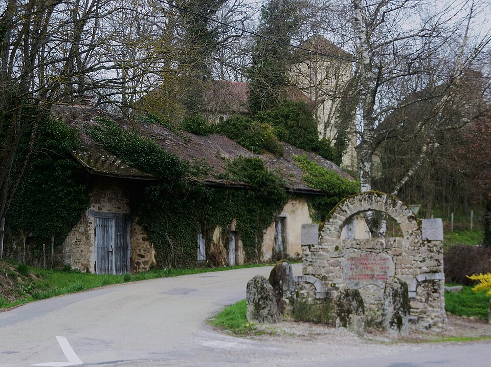Marrault — Monument Pasteur