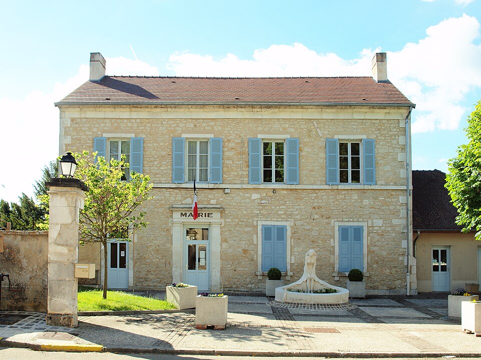 Mailly — la — Ville — FR — 89 — mairie — a1
