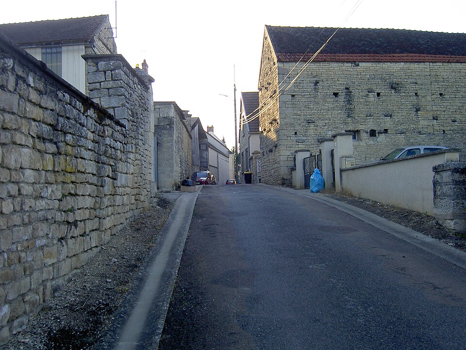Pacy — sur — Armançon