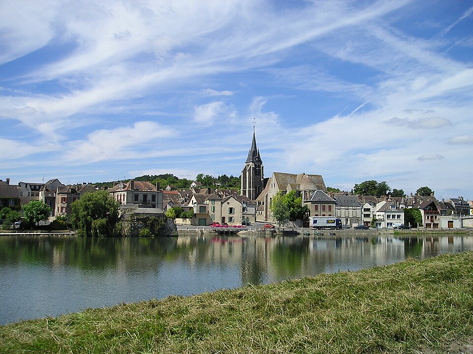 Pont — sur — Yonne