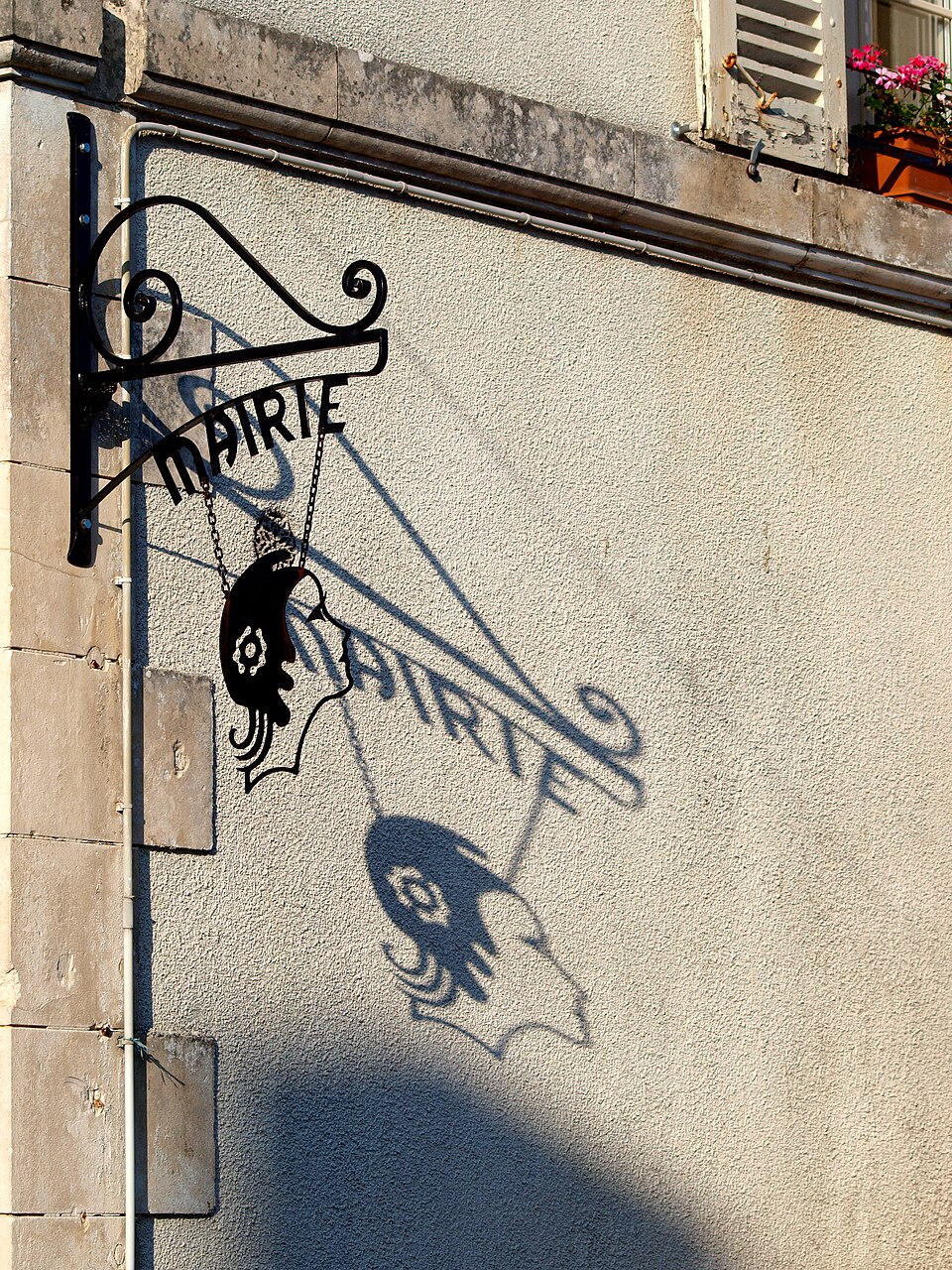 Pourrain — FR — 89 — mairie — 08