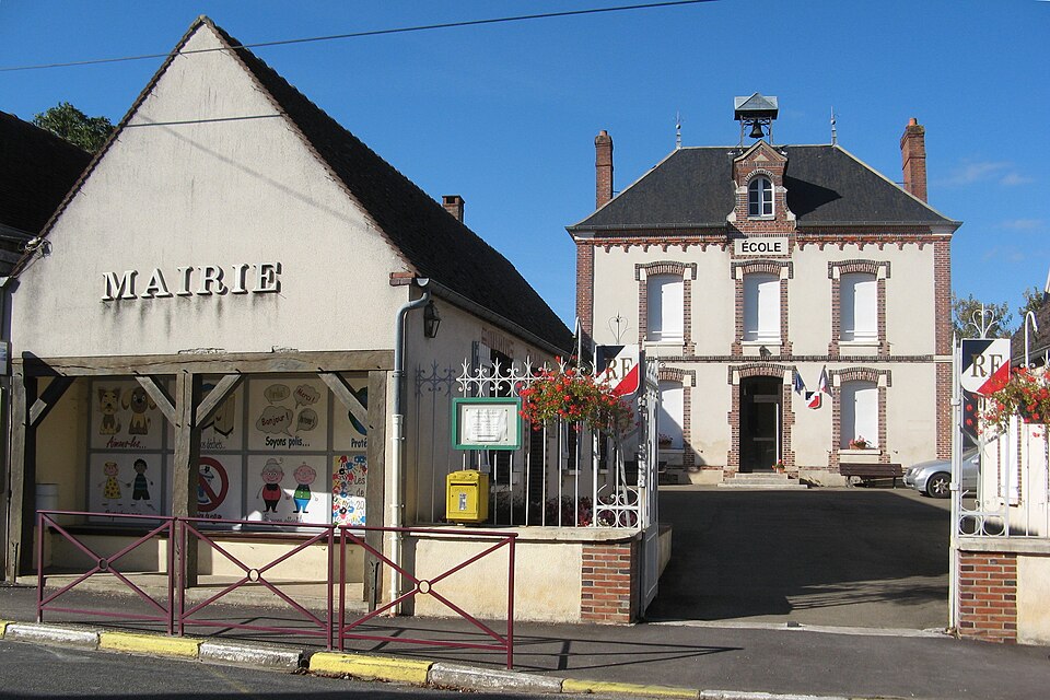 Saligny — mairie — école