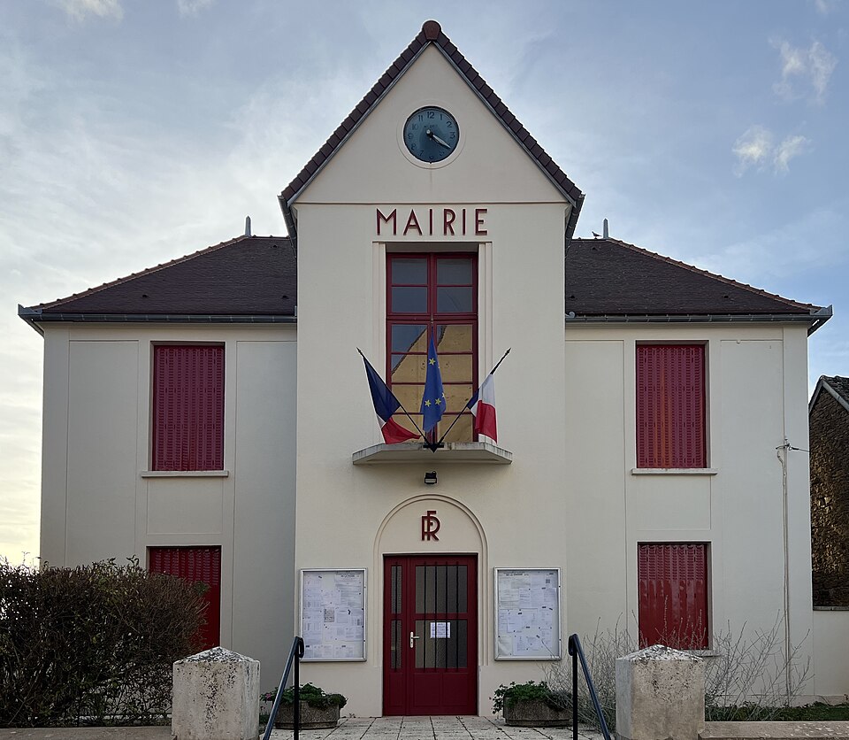Mairie — Varennes (FR89) — 2022 — 11 — 02 — 5
