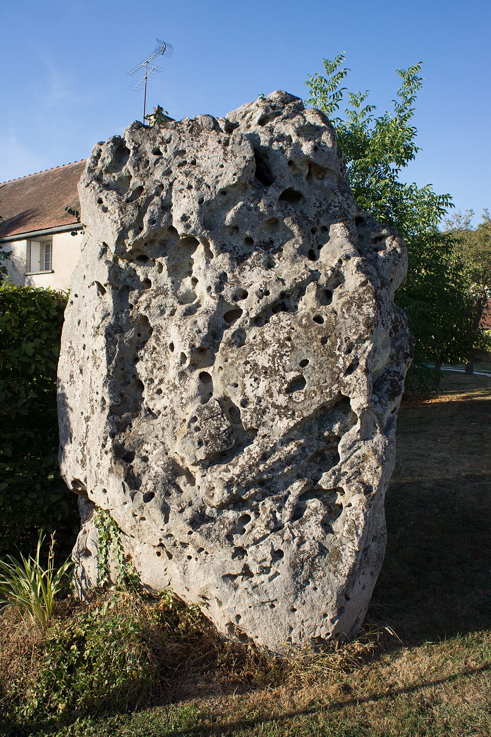 Pierre — Enlevée