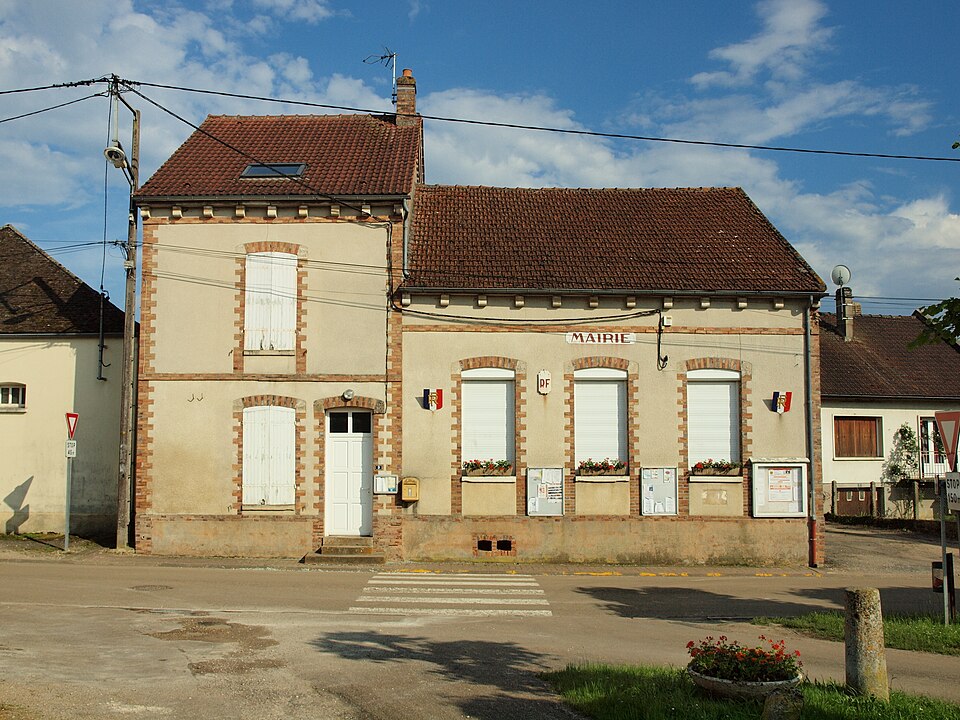 Villethierry — FR — 89 — mairie — 1