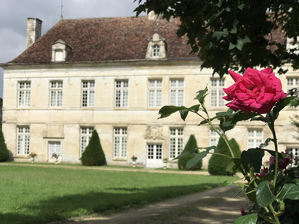 Photo de la façade du Château de Viviers