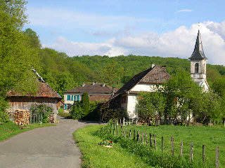 Courcelles — 90 — village