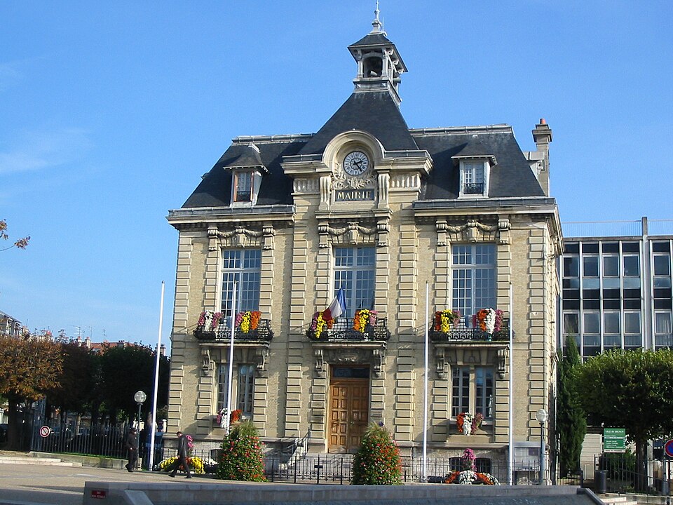 Hotel — de — ville — brunoy