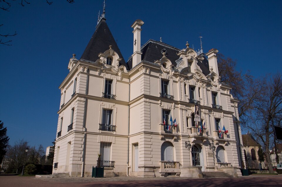 Hotel de ville de Chilly — Mazarin