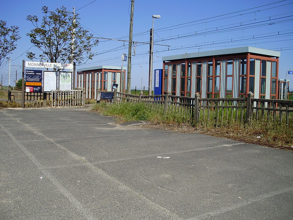 Gare de Monnerville 01