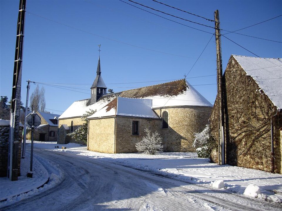 Richarville, la rue du Bréau et l'église