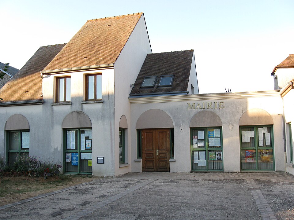 Villeneuve — sur — Auvers mairie