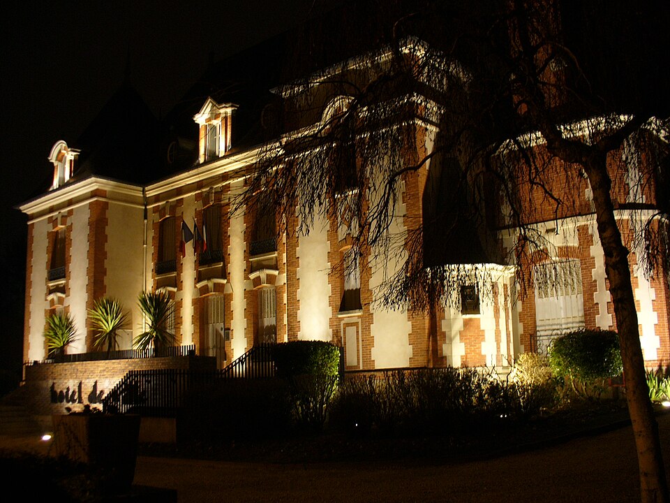 Mairie Villiers — sur — Orge