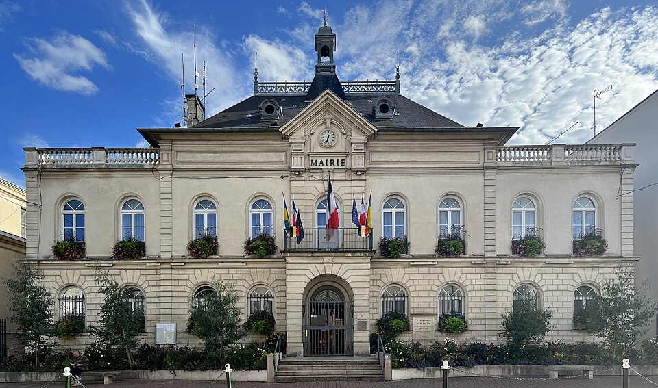 Mairie — Bourg — la — Reine (FR92) — 2023 — 08 — 01 — 1
