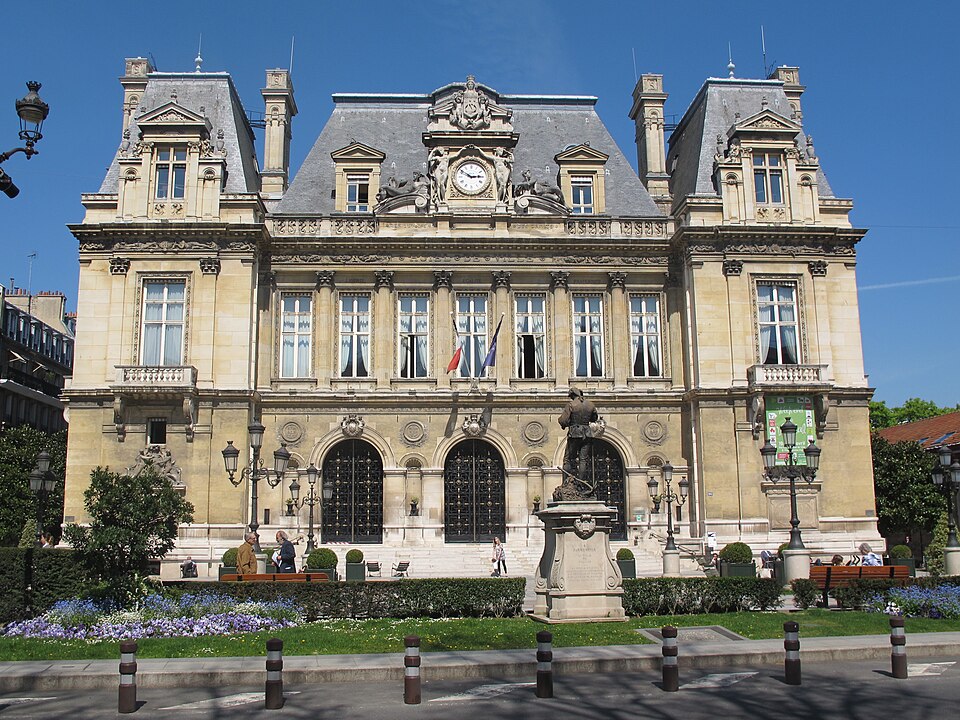 Mairie de Neuilly — sur — Seine
