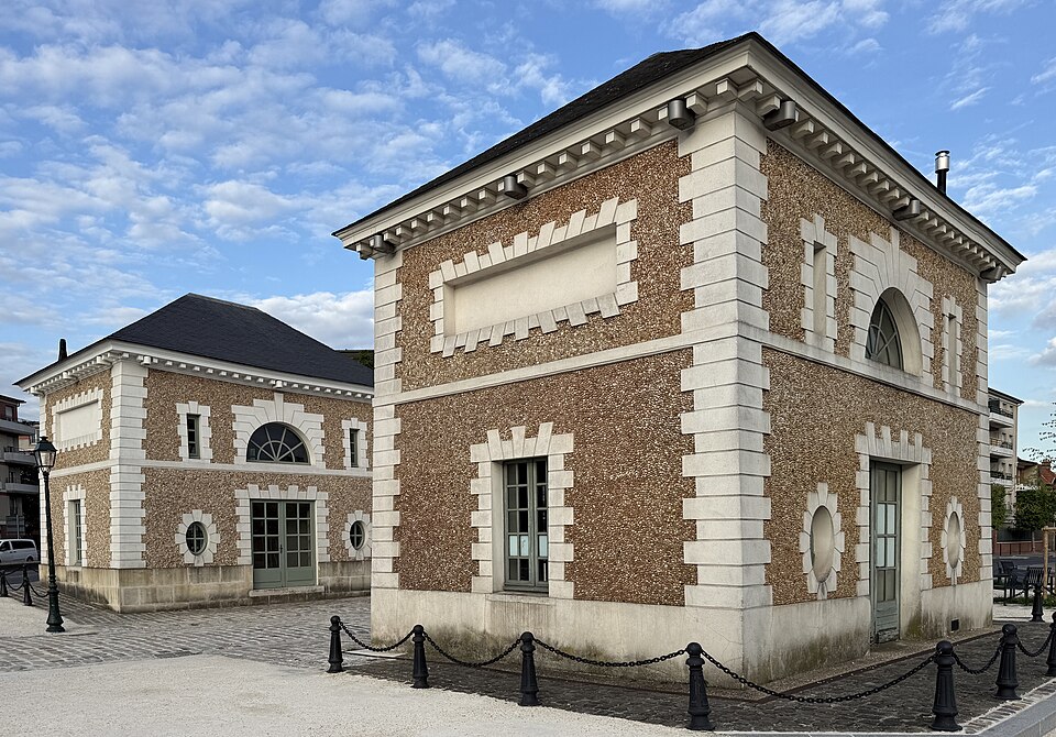 Pavillons Garde — Les Pavillons — sous — Bois (FR93) — 2026 — 04 — 17 — 15