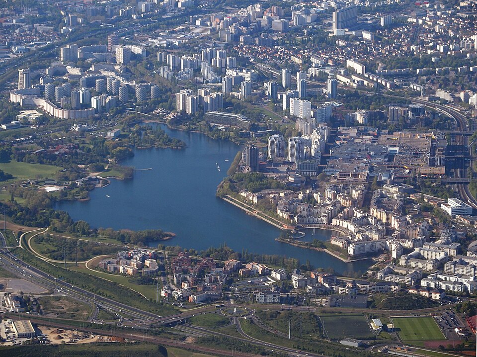 Vue aérienne du lac de Créteil