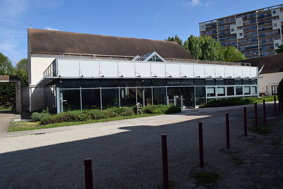 Ville de Fresnes — Théatre de la Grange dîmière