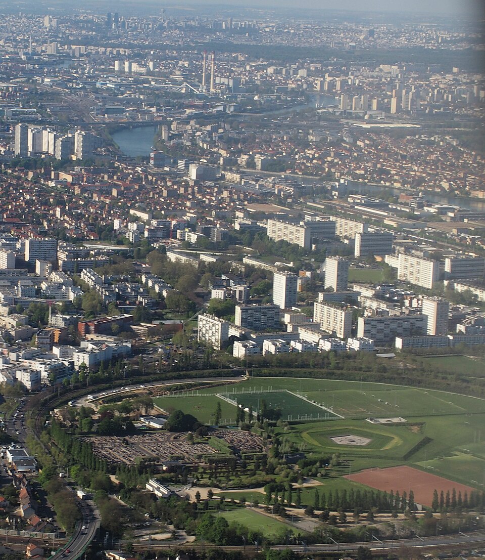 Vue — aerienne — Orly — Grand — godet — Choisy — le — Roi — au — fond