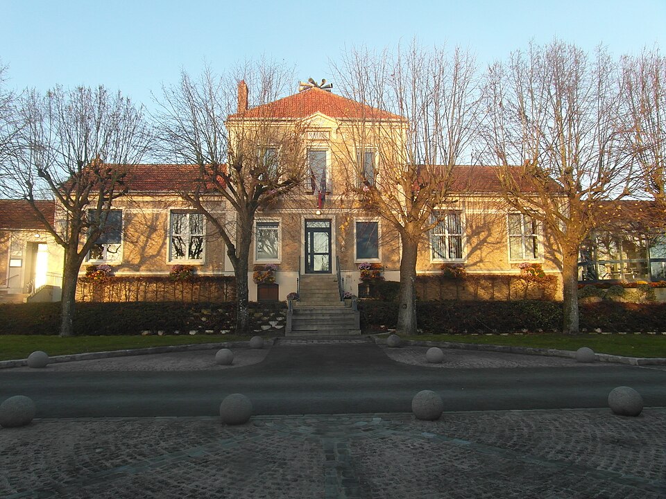 Mairie de Santeny (Val — de — Marne)